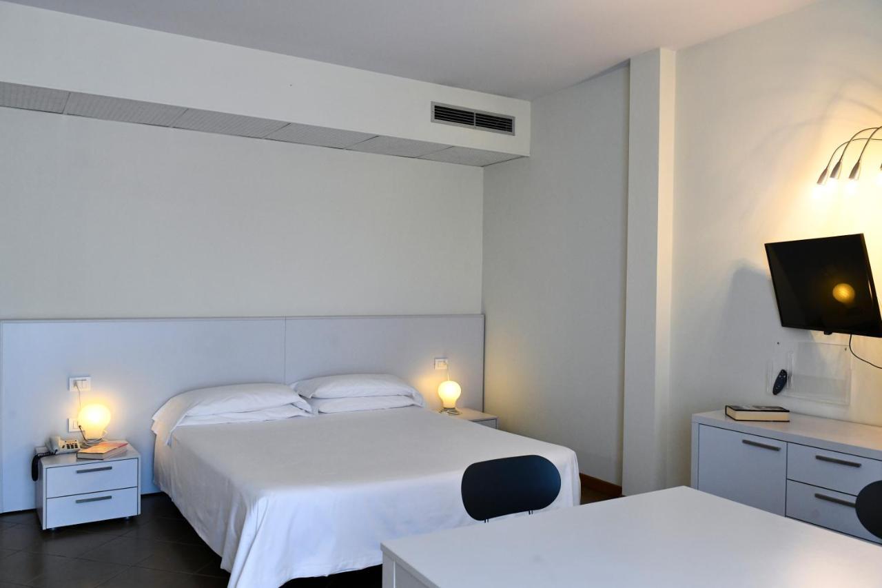 Hotel Eden Lido di Jesolo Exterior foto